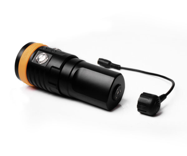 Orcatorch D900V Dive Light - Image 3